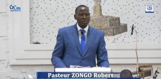 Thème : Être un vase d’honneur pour un service de qualité